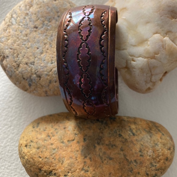 “HOST PICK” Vintage Copper Cuff Bracelet Signed - Picture 2 of 7